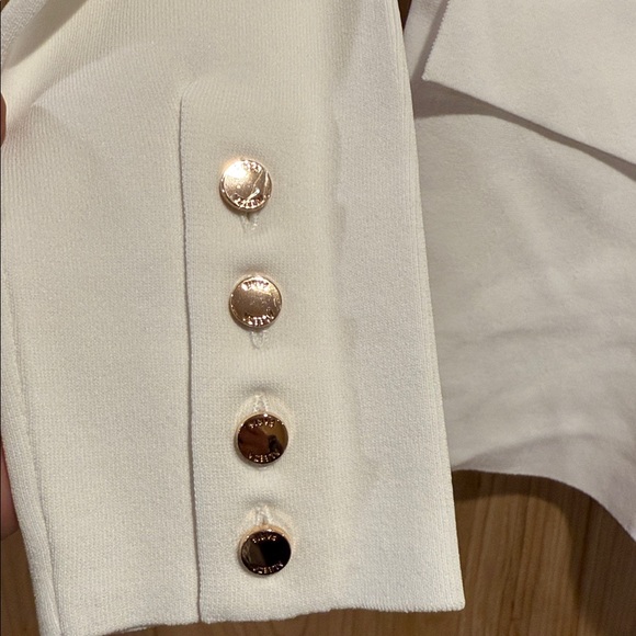 Aleeza Paris Gabardine Jacket - Picture 2 of 3